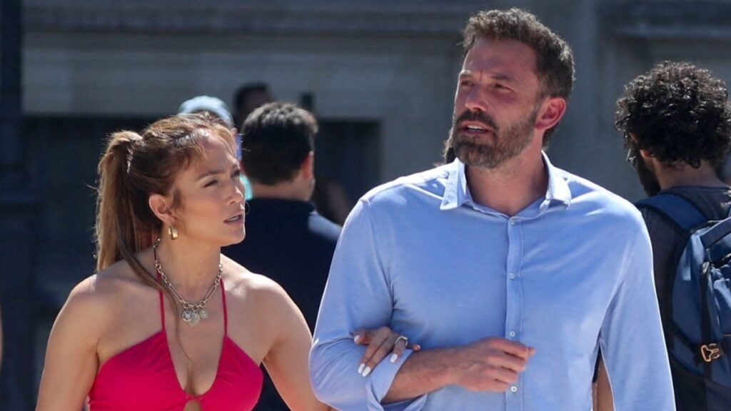 Jennifer Lopez and Ben Affleck walk arm in arm