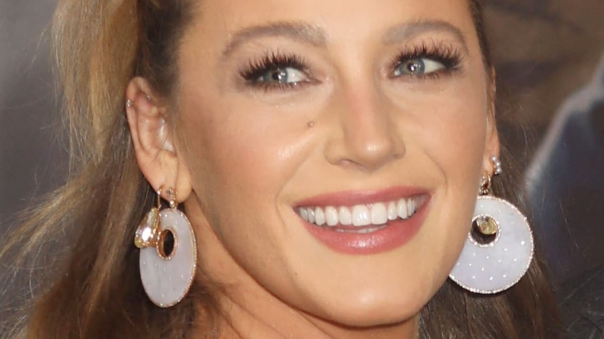 Blake Lively In Sheer Dress And Heels Deemed A Terrible Mother