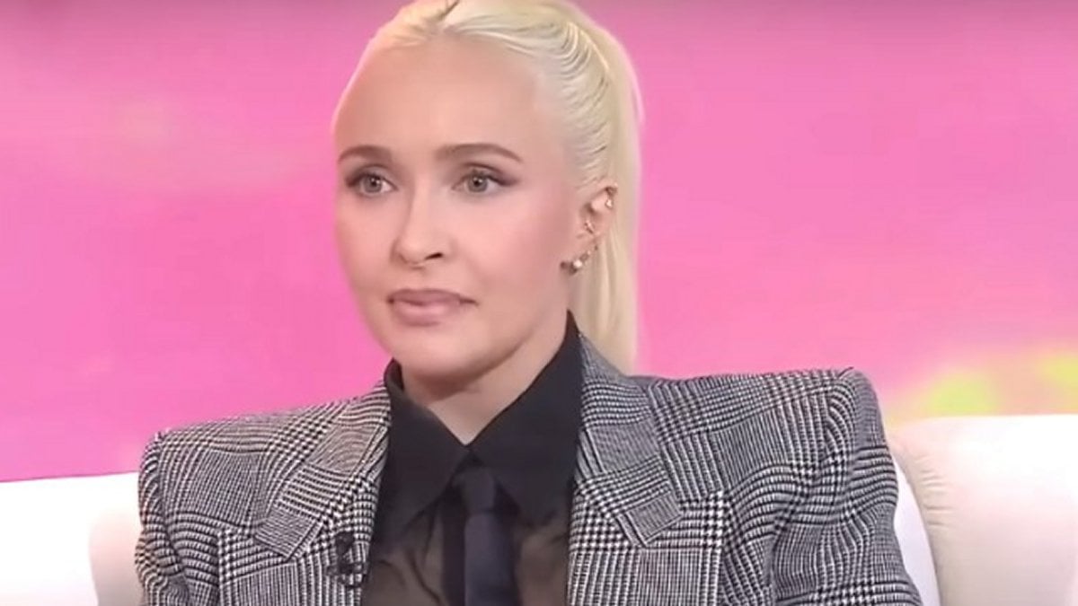 Hayden Panettiere Spirals, Forced Back To Rehab Following Relapse Concerns ‘So Sad To See Her Struggling’