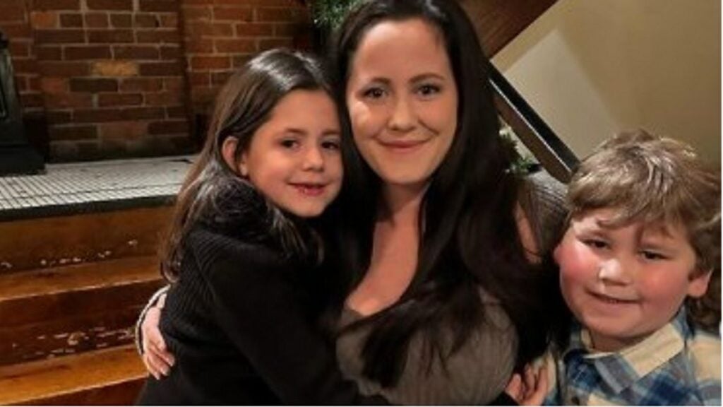 Jenelle Evans Struggles To Control Children, Allows Kaiser, 10, To Vape, But Rather He ‘Smoke Weed’