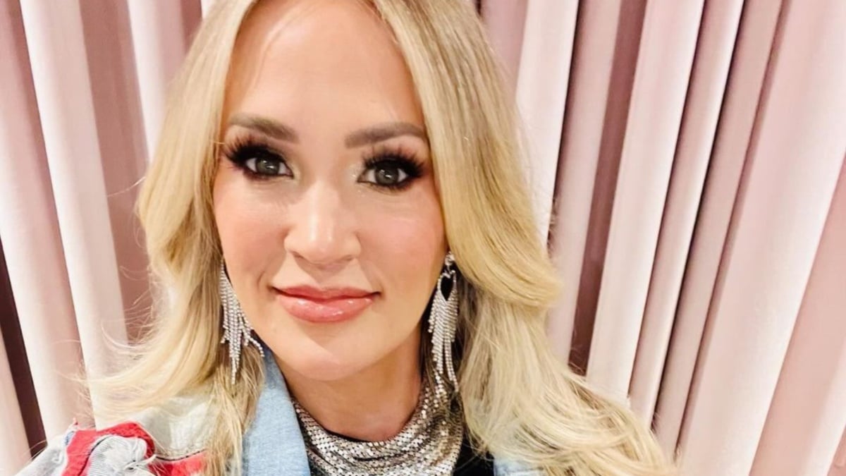 Carrie Underwood Branded ‘Sad Workaholic’ as She Struggles to ‘Balance’ Work and Family: ‘She Can’t Do It All’