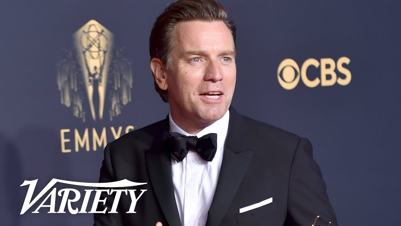 Ewan McGregor Gives 'Obi-Wan' Update Backstage at 2021 Emmys