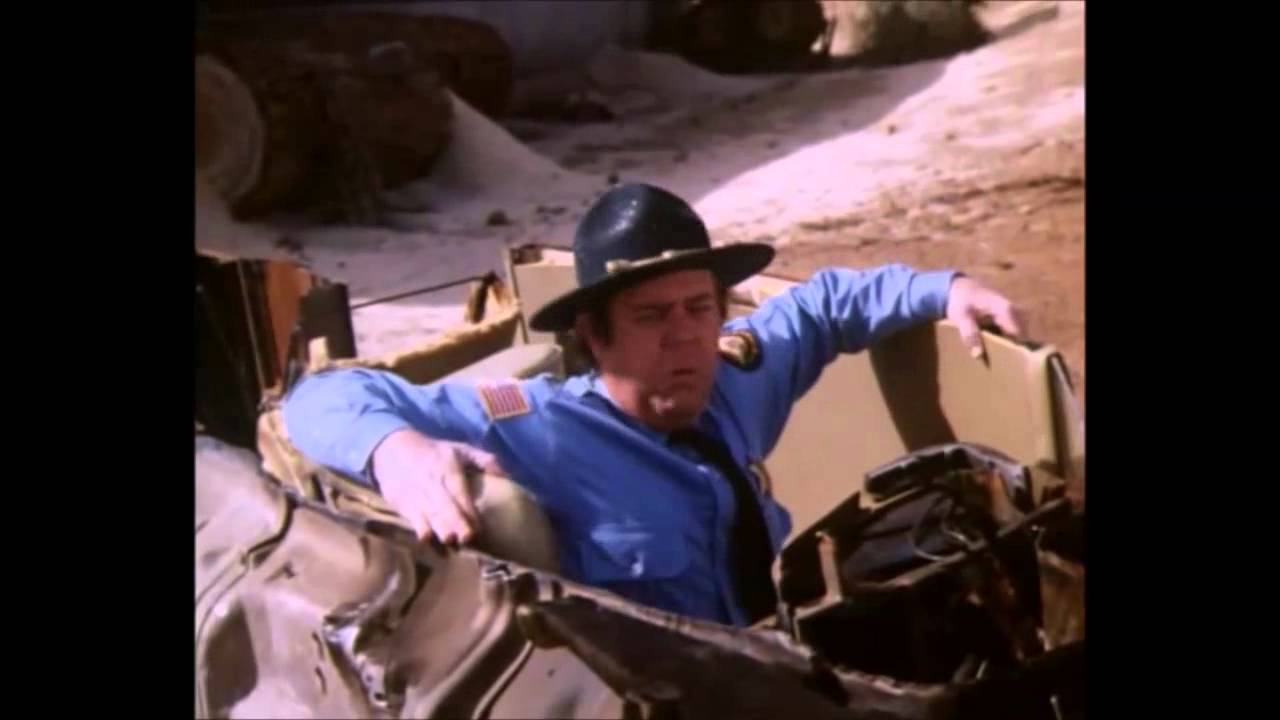 Dukes of Hazzard-Cletus takes a shortcut