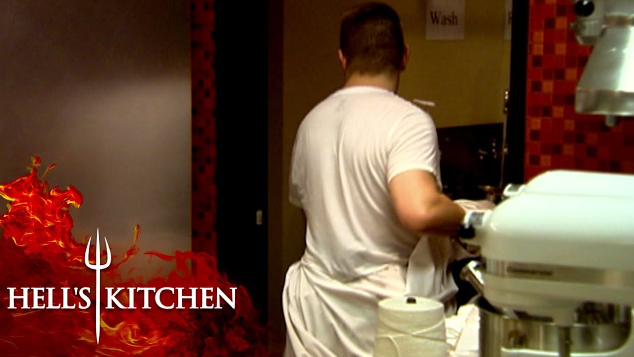 The Infamous Moment Jeff Calls Gordon An "Assh*le" And Quits Hell's Kitchen