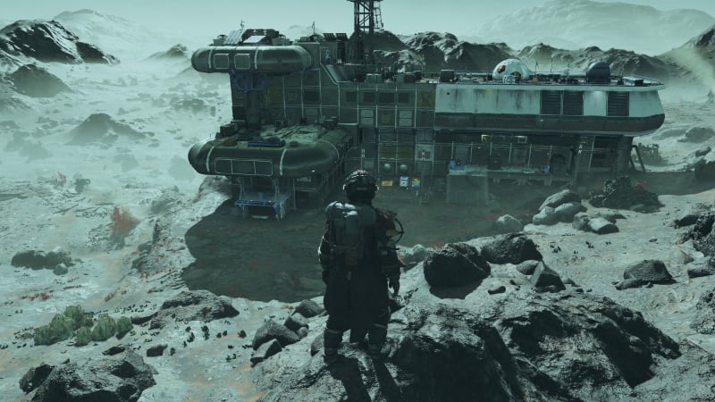 The main character cases a building in Starfield