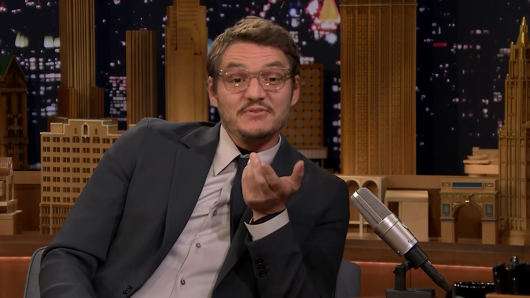 Pedro Pascal Sends Shockwaves Through Hollywood With His ‘Psychotic’ Tendencies