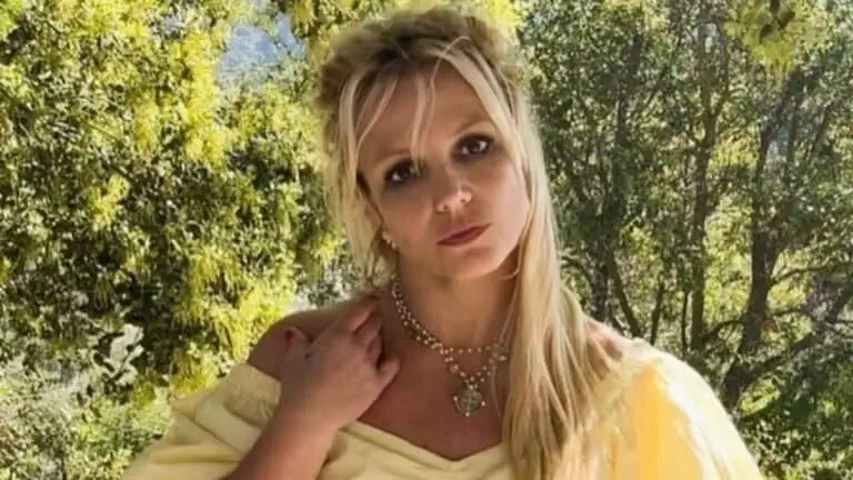 Britney Spears in a yellow top.