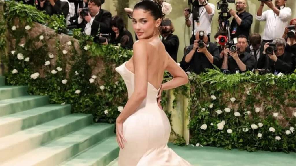 Kylie Jenner Ridiculed for ‘Boring’ Met Gala Look Amid Pregnancy Rumors Kylie Jenner Ridiculed for 'Boring' 2024 Met Gala Look Amid Pregnancy Rumors