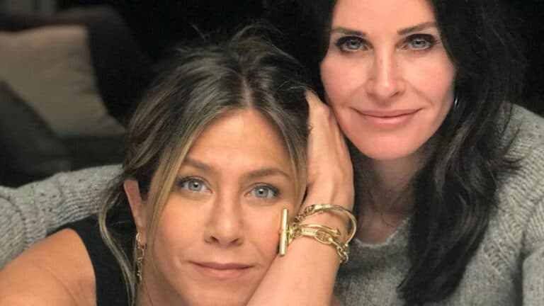 Jennifer Aniston Endangers Friendship With Courteney Cox With Offensive Complaints Jennifer Aniston and Courteney Cox
