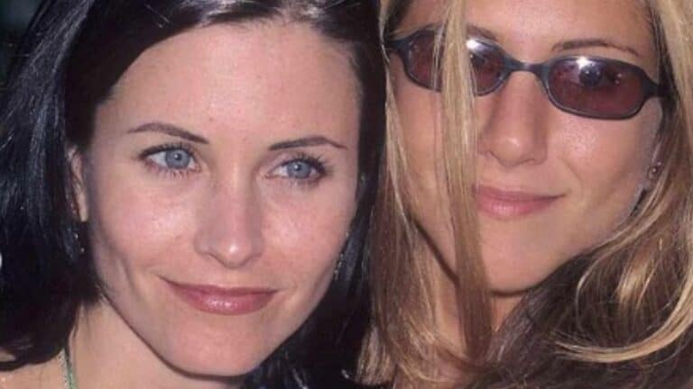 Jennifer Aniston’s Birthday Tribute For “Friends” Co-Star Courteney Cox Is Everything Courteney Cox and Jennifer Aniston friendship