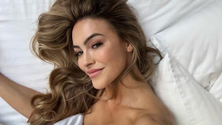 Chrishell Stause Hits Back at Fans Criticizing Her ‘Disgusting’ Pride Message Selling Sunset star Chrishell Stause