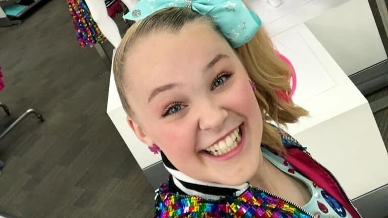Fans Slam JoJo Siwa Over Her Plans To Have Three Kids via Three Surrogates Jojo Siwa Kids, Jojo Siwa Surrogates