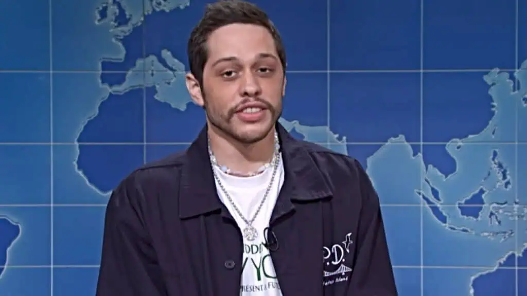 Comedian, Pete Davidson.