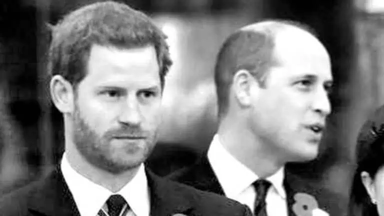 Lord Robert Fellowes nephews Prince Harry and Prince William