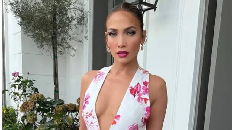 Jennifer Lopez Puts Ben Affleck in His Place with ‘Fake’ Act Amid Divorce Drama: ‘It’s All an Illusion’ Jennifer Lopez sans Ben Affleck