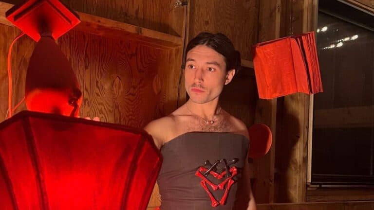 Ezra Miller Escapes Grooming Allegations After 2 Years, Father of Victim Wants To ‘Heal’ Ezra Miller Escapes Grooming Allegations After 2 Years, Father of Victim Wants To 'Heal'