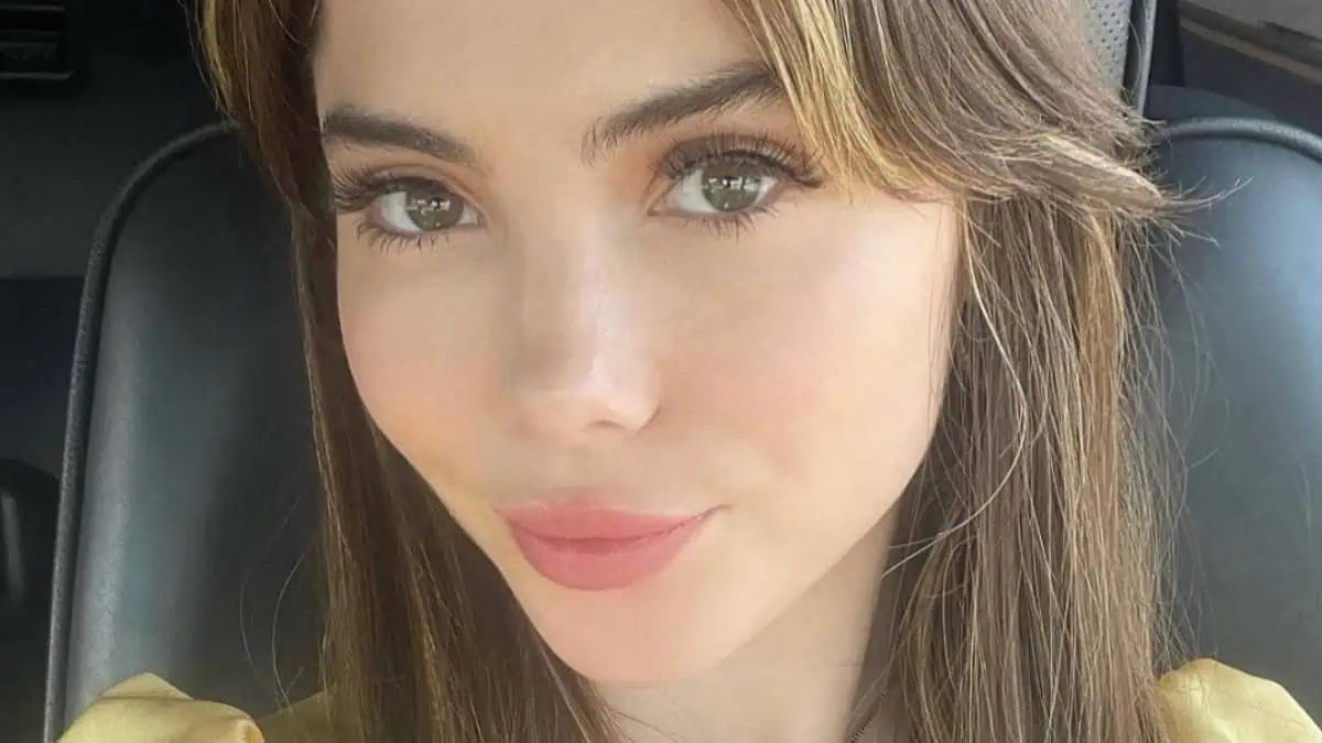 Gymnast McKayla Maroney Enjoys ‘Blessed Sunday’ In Thigh-Highs