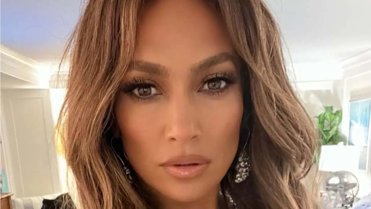 Jennifer Lopez Rocks Plunging Black Dress after Calling Ben Affleck’s New Look ‘A Cry for Help’: ‘He Looks So Lost and Pathetic’