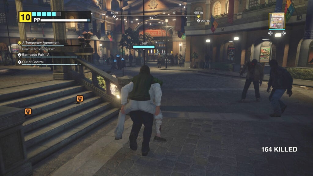 Frank carrying a survivor in Dead Rising