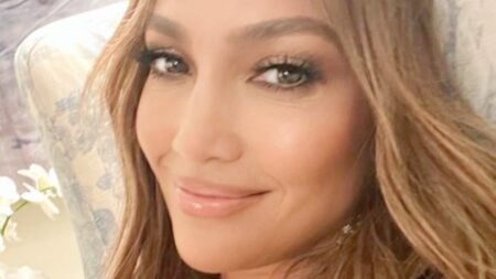 Jennifer Lopez poses close up