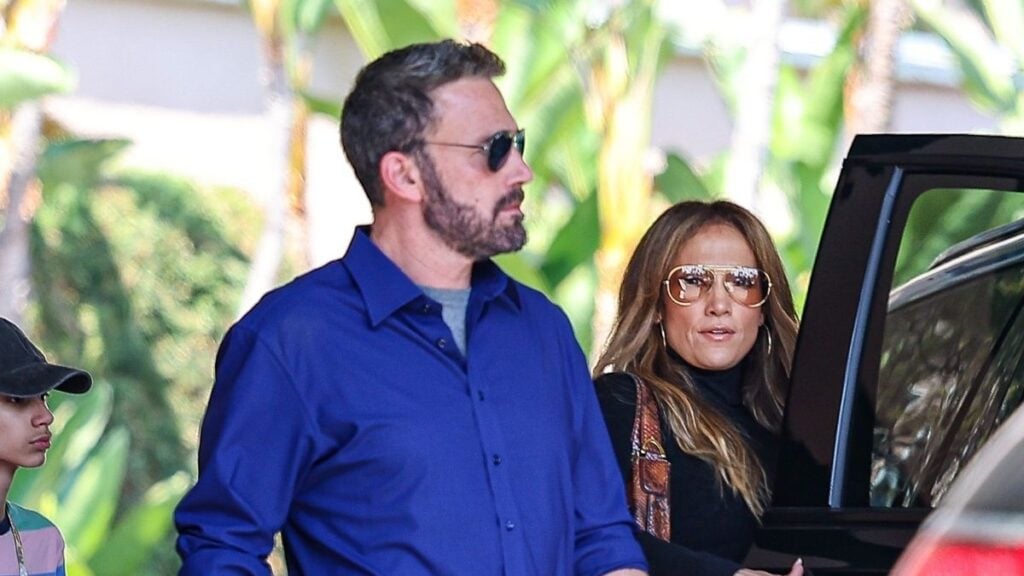 Jennifer Lopez Appears To Be ‘Wiping Her Tears’ In Heated Moment With An ‘Angry’ Ben Affleck