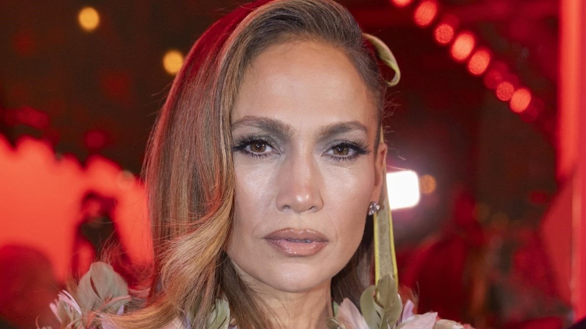 Jennifer Lopez Told to ‘Have Some Fun’ as She Readies for ‘Office Romance’ with Hunky TV Actor: ‘I Don’t Think Ben Cares’