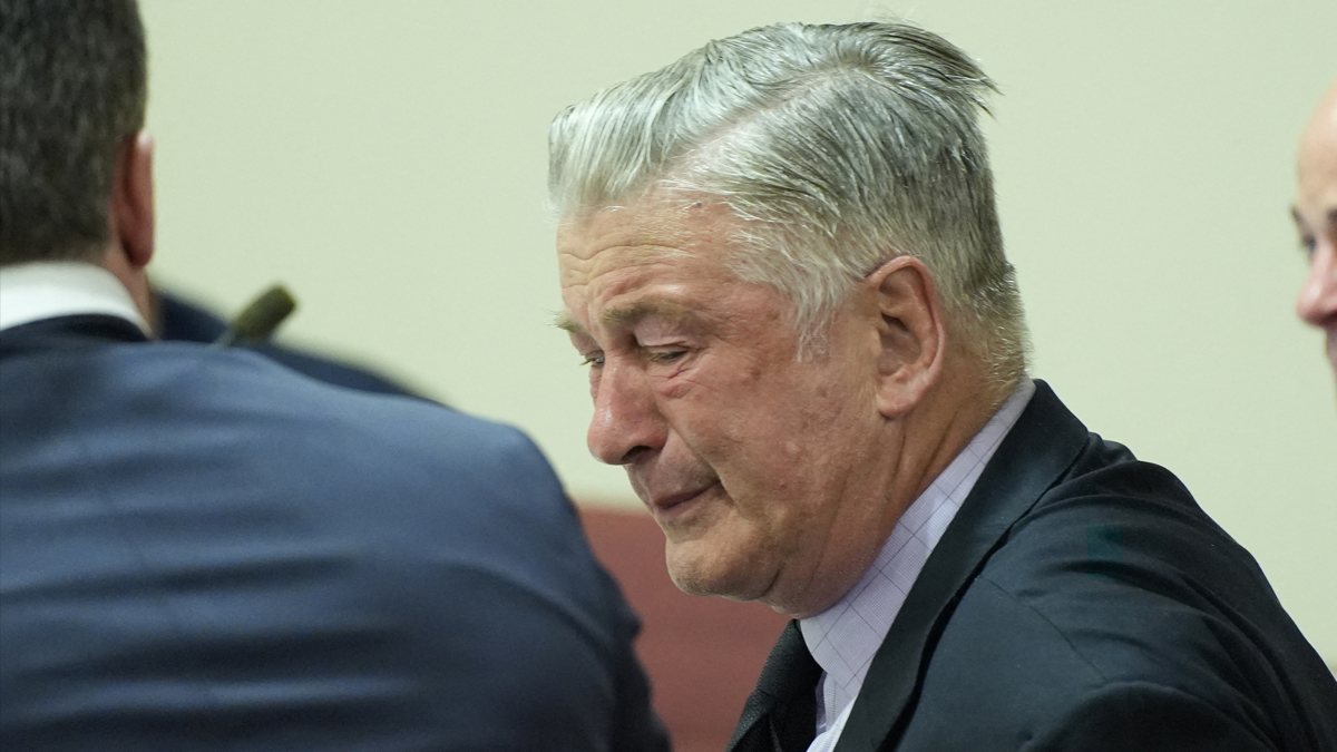 Alec Baldwin Wins Big Again in Rust Shooting Case Ahead of the Holidays as Special Prosecutor Drops Appeal: ‘Met With Multiple Barriers’