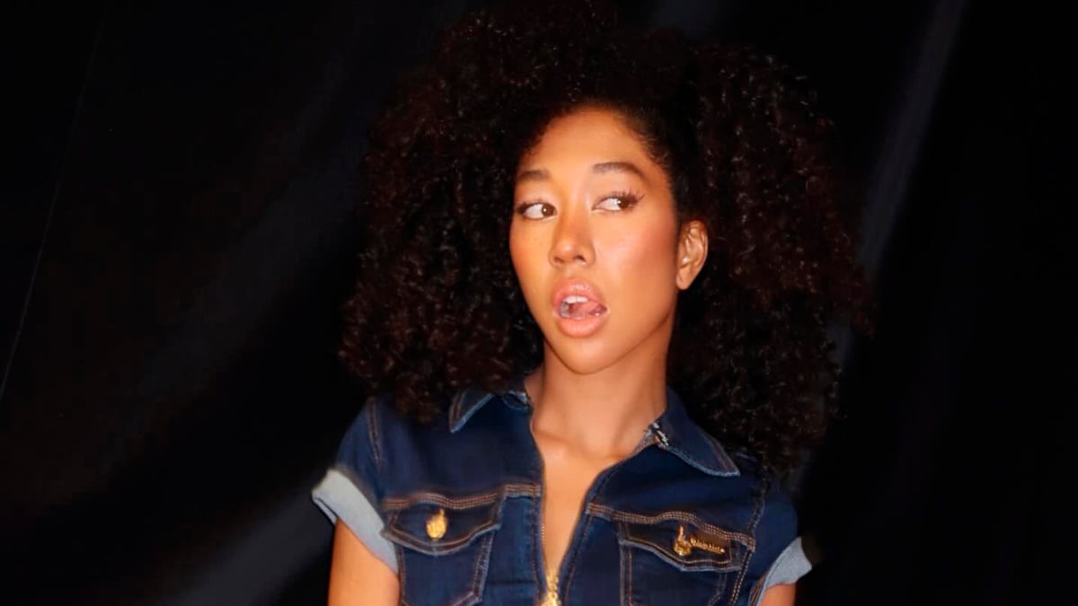 Aoki Lee Simmons Is Not Hacking Nepo-Baby Privileges, Bows Out of Modeling Career