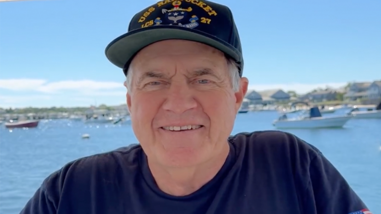 ‘Yikes’: 72-Year-Old Former NFL Coach Shocks Followers With Plans To Marry His 23-Year-Old Girlfriend: ‘I’m Sorry but That’s Disgusting’ Bill Belichick on a boat