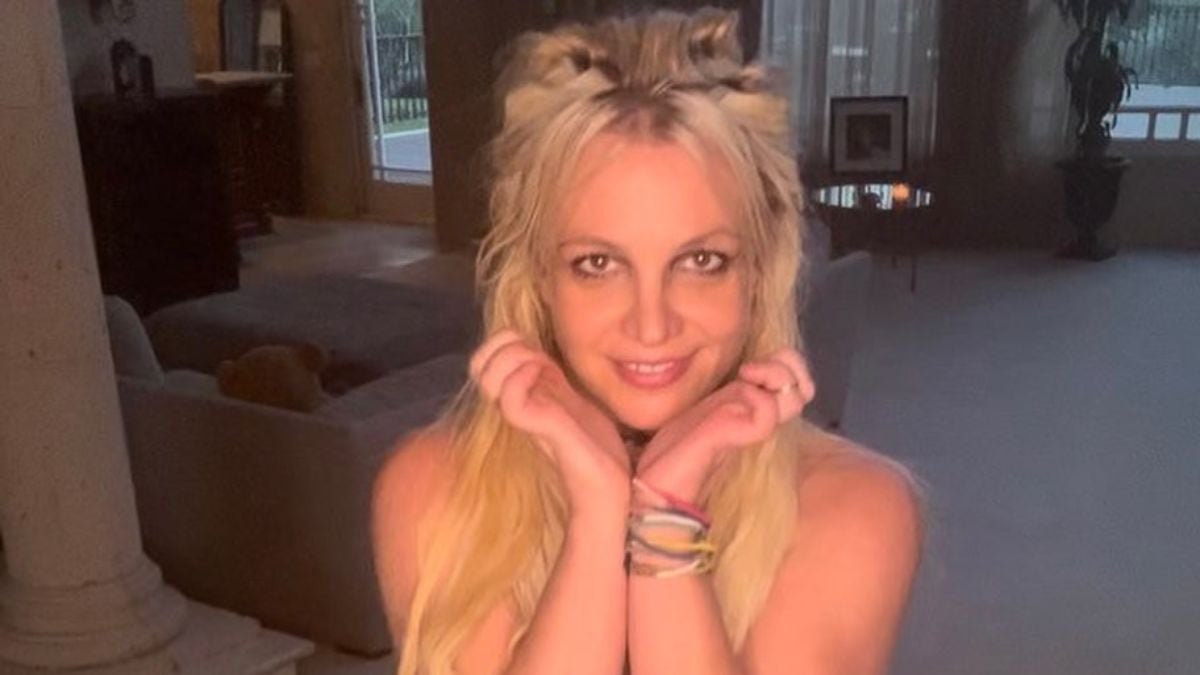 Britney Spears Misses ‘Being Silly With Girls,’ Gushes About ‘Crazy Crushes’ In Hollywood