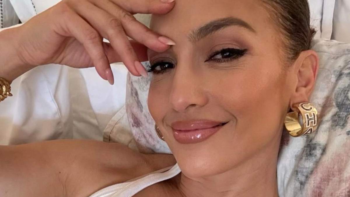 Jennifer Lopez Undergoes “Glow Up” Surgery Amid Ben Affleck Divorce: “Ben Will See What He Is Missing”