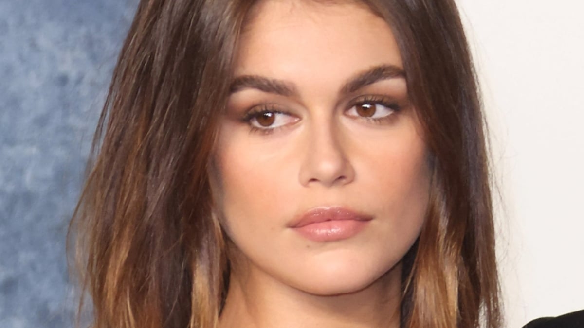 Kaia Gerber ‘Sickeningly Skinny’ In Minidress And High Heels