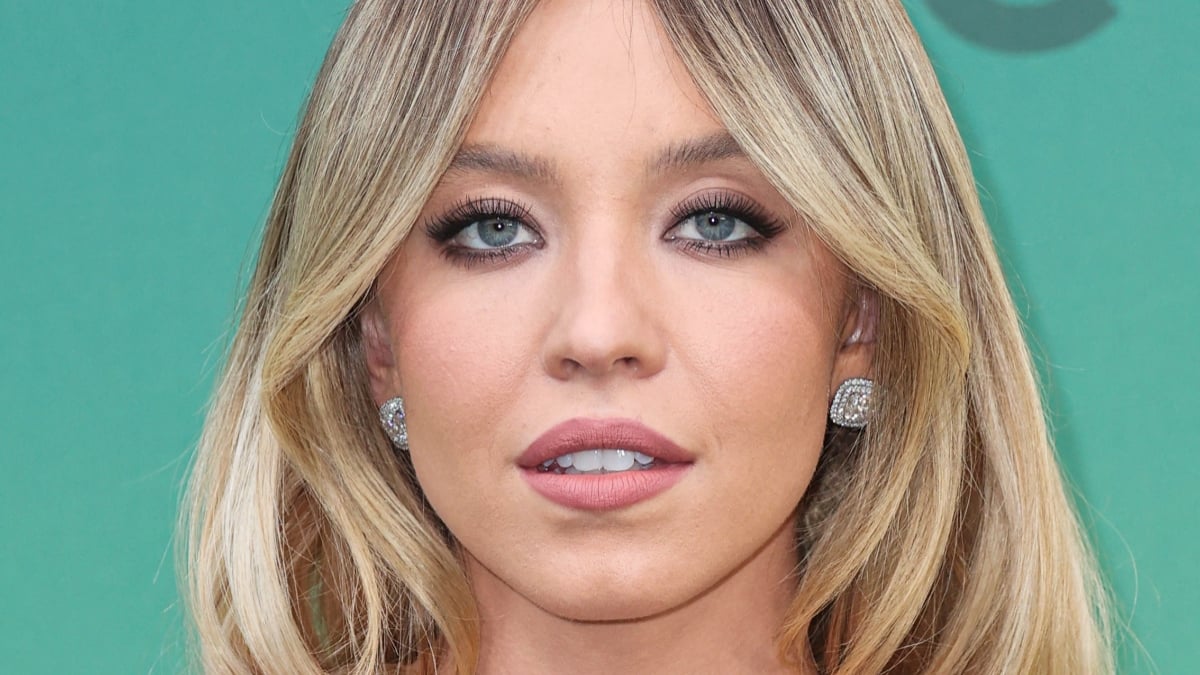 Sydney Sweeney’s Cleavage Is the Only Thing Fans Are Thinking about as She Embraces the Spooky Season: ‘The Type of Women Your Ancestors Went to War For’