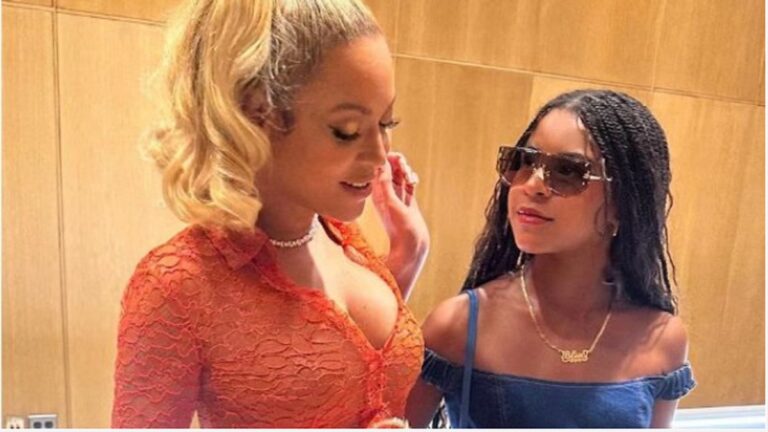 Beyonce Labeled ‘Irresponsible’ As Tween Blue Ivy Dons ‘Highly Inappropriate’ Attire: ‘Too Concerned About Herself’ Beyonce - Blue Ivy