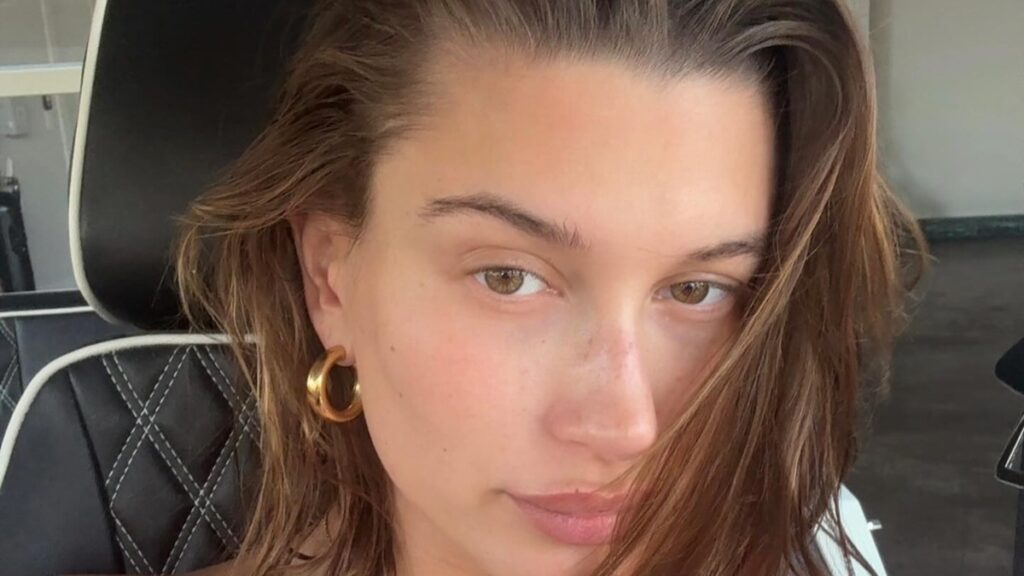 Topless Hailey Bieber Rings in 28 in ‘Hotter Than Ever’ Post-Partum Body: ‘Literal Perfection’ New mom Hailey Bieber poses in her car for post-baby Summer snaps.