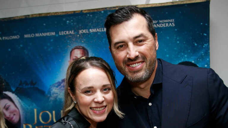 Jinger Duggar Reminisces ‘The Best Adventure of My Life’ With Cute Timeline Photos for 8th Wedding Anniversary Jinger Duggar Vuolo and her husband Jeremy Vuolo smiling