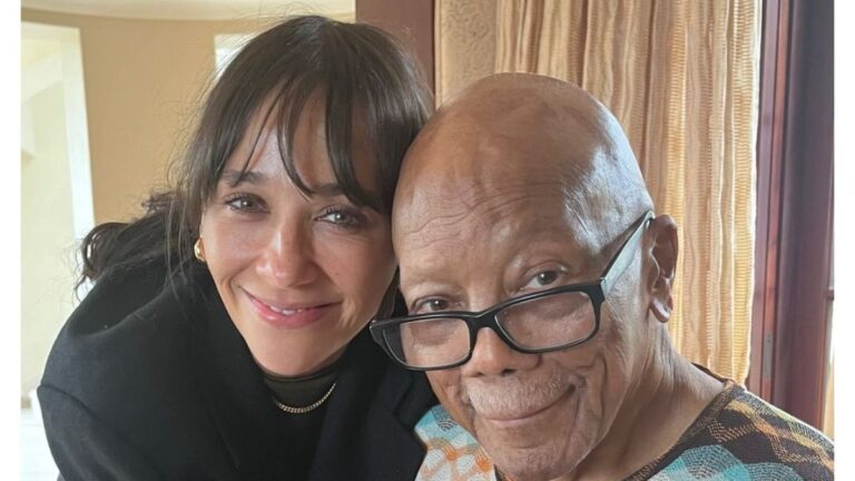 Quincy Jones’ Daughter Rashida Jones Breaks Silence On His Death: ‘Your Love Lives Forever’ Rashida Jones and late father Quincy Jones