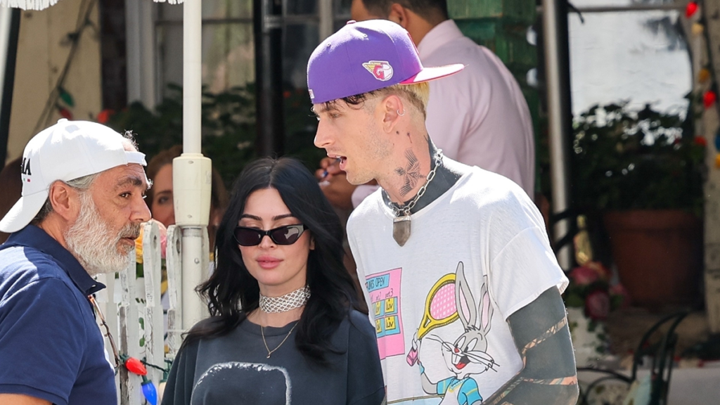 Megan Fox’s Inner Circle Pleads She Be Done With Toxic Machine Gun Kelly for Good: ‘She Deserves Better Than This’ Megan Fox and Machine Gun Kelly