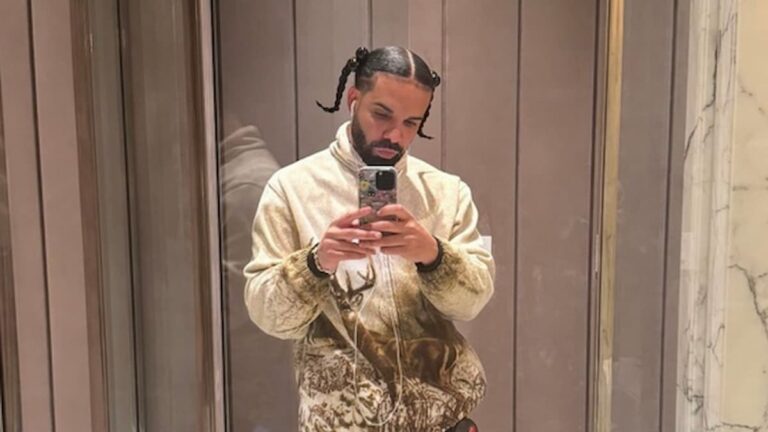 Celebs Weigh In on Drake vs. Kendrick Battle: ‘Take It to the Streets’ Drake posing in front of mirror.