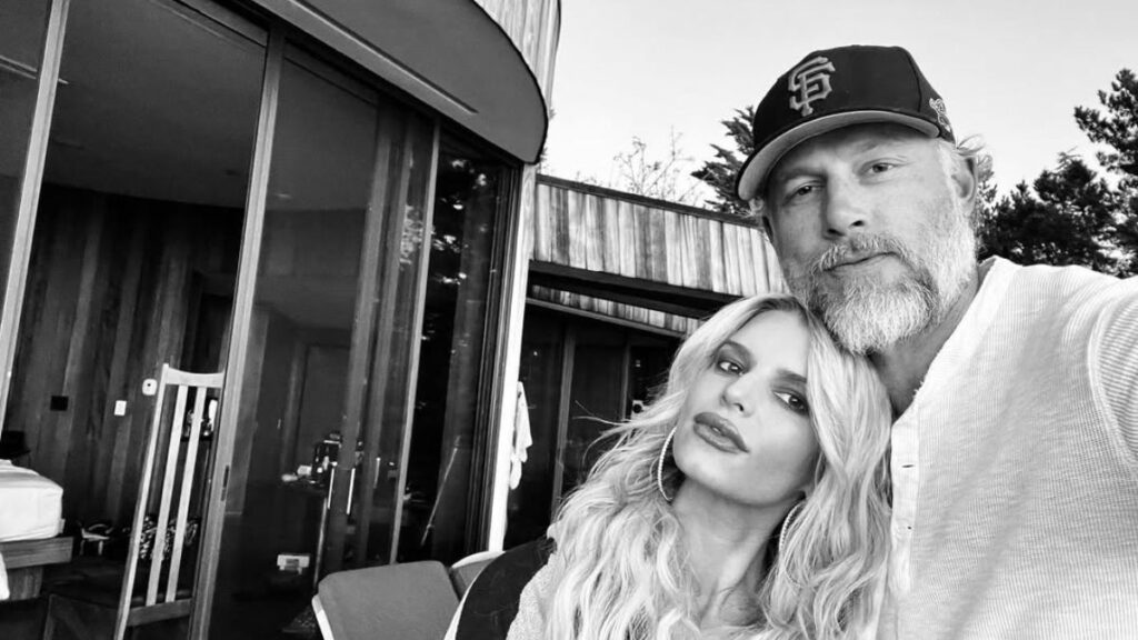 Jessica Simpson Comes Clean About ‘Painful Situation’ Announces Split From Eric Johnson: ‘Living Separately’ Jessica Simpson and Eric Johnson announce split