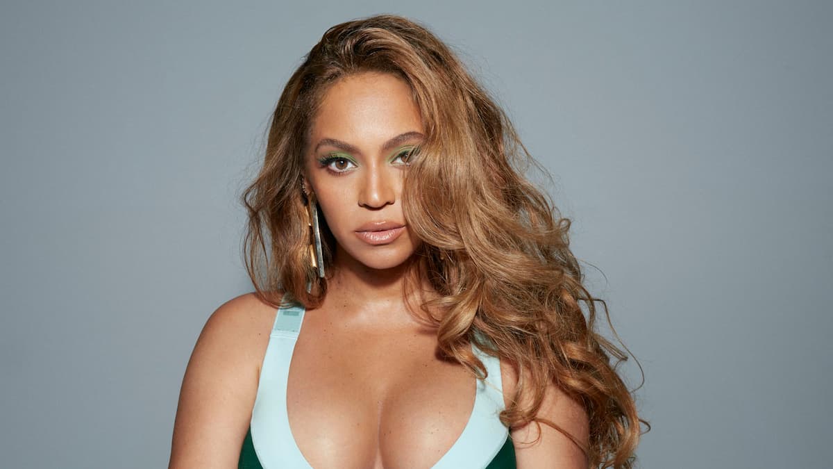 Beyoncé Fans Still Convinced the Singer Is Going On Tour After Postponing Big Announcement: ‘She Wants Us To Spend Our Hard Earned Money’