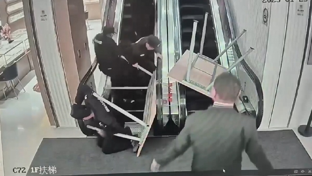 Table Transport Down an Escalator Ends in Complete Disaster: ‘Boy, That Escalated Quickly’