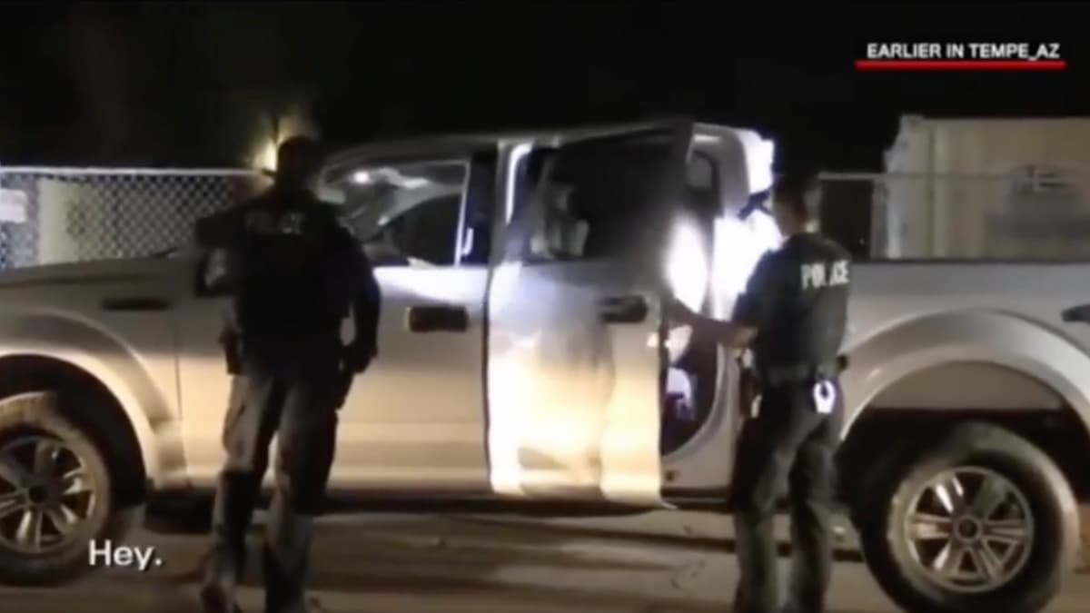 Drunk Man in Tempe, Arizona Gets Interrogated by Police For Not Having Pants, Tells Them ‘I’m Trying to Cheat on My Wife’