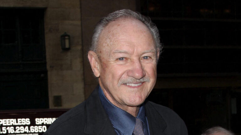 Gene Hackman’s Will Sparks Conspiracy Theories as He Leaves Kids Out: ‘What a Sad, Sad Ending’ Gene Hackman promoting his new book at the Early Show on channel 2.