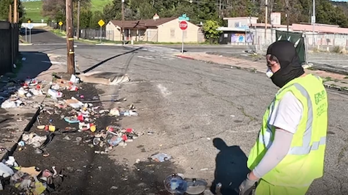 Oakland Man Becomes the Hero We Don’t Deserve, but the One We Need With an Awesome Display of Public Service ‘Not All Heroes Wear Capes’