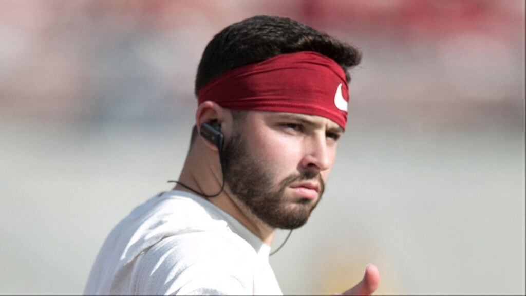 Baker Mayfield warms up before the Rose Bowl