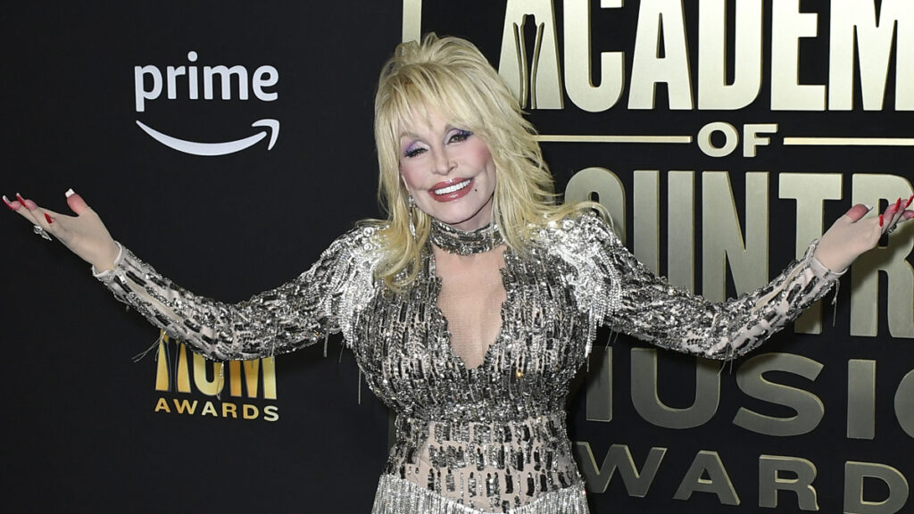 Dolly Parton’s RV Living and Laid-Back Nashville Lifestyle Revealed Amid Husband’s Death: ‘If I Go Anywhere, I Go In Full Disguise’ Dolly Parton attends the 58th Annual Academy of Country Music Awards