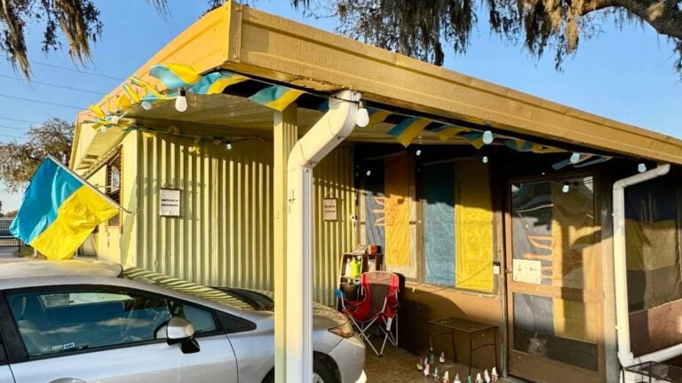 Florida Occupant Threatened for 'Overdoing' With Ukraine Flag Outside Home: 'Where Is the American Flag You Should Be Flying Proudly?