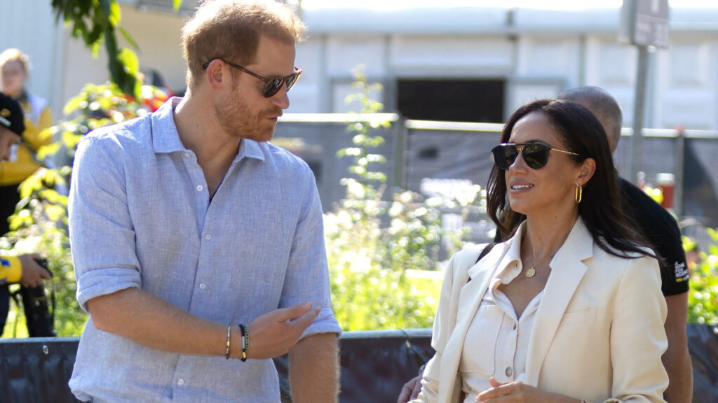 Harry and Meghan Clinging to Netflix Lifeline and Settling For ‘Peanuts’ as California Future Threatened: ‘It’s Far From Encouraging’ Prince Harry and Meghan Markle, the Duke and Duchess of Sussex watch the cycling events on day six of the Invictus Games Dusseldorf 2023, in Dusseldorf, Germany, on the 15th September 2023.