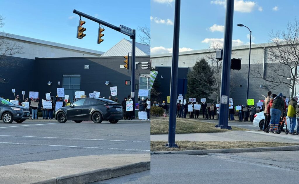 Explosive Tesla Protests at Easton, Ohio Draw Hundreds Amid Musk Backlash: ‘It’s so bad even the introverts are here’ Eaton Ohio Tesla dealership protests